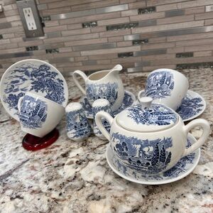 Vintage Wedgwood blue countryside, tea/coffee set & salt and pepper shakers